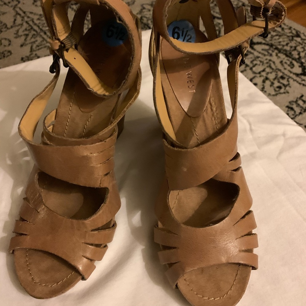 Nine West-New without Box 6.5 Strappy Gladiator shoes